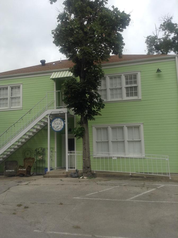 Star Of Texas Inn Building Two Austin Esterno foto