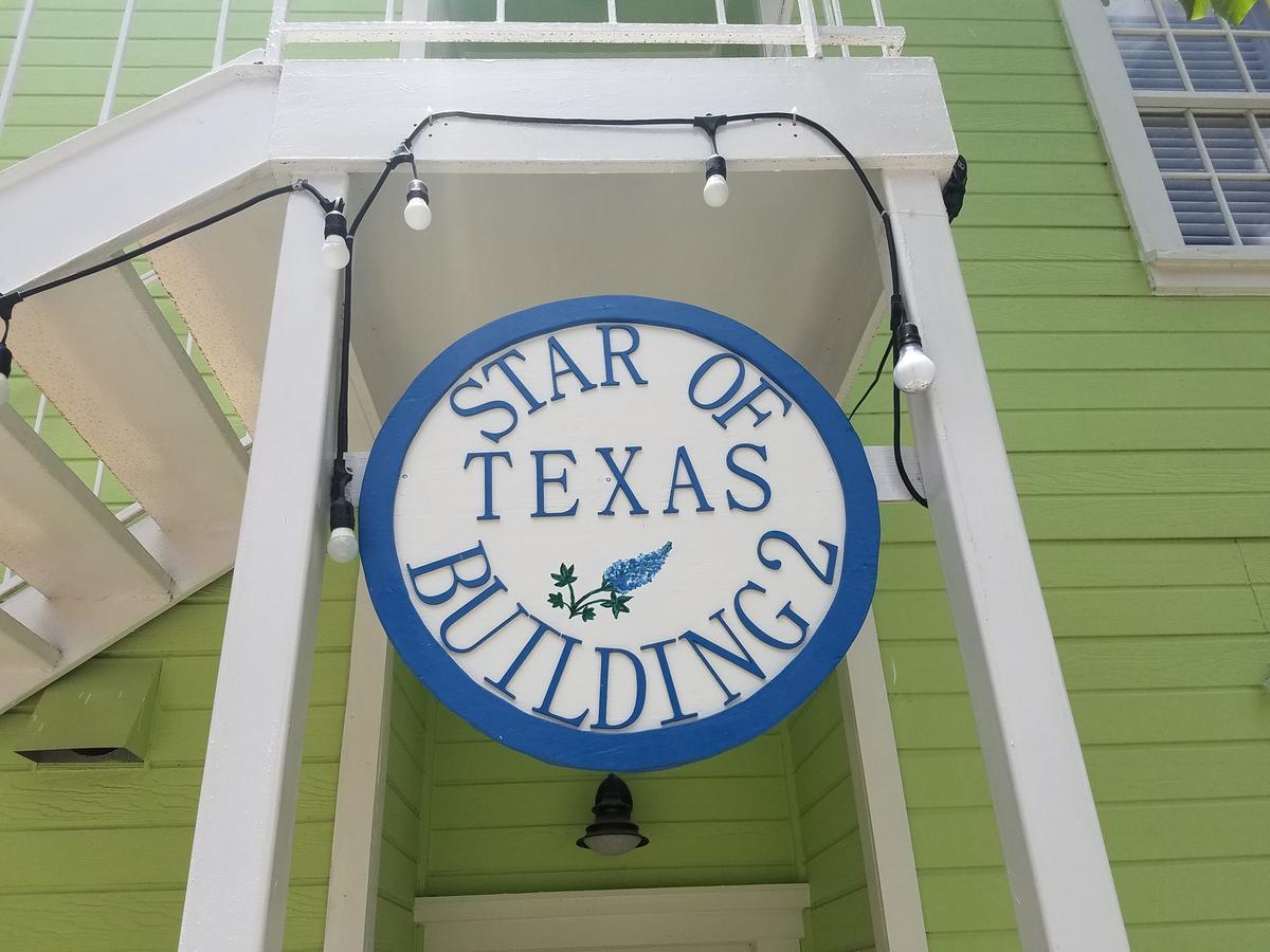 Star Of Texas Inn Building Two Austin Esterno foto